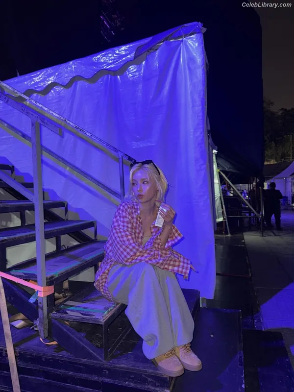 Yeji - ITZY (예지, Hwang Ye-ji) photo 11 of 1028