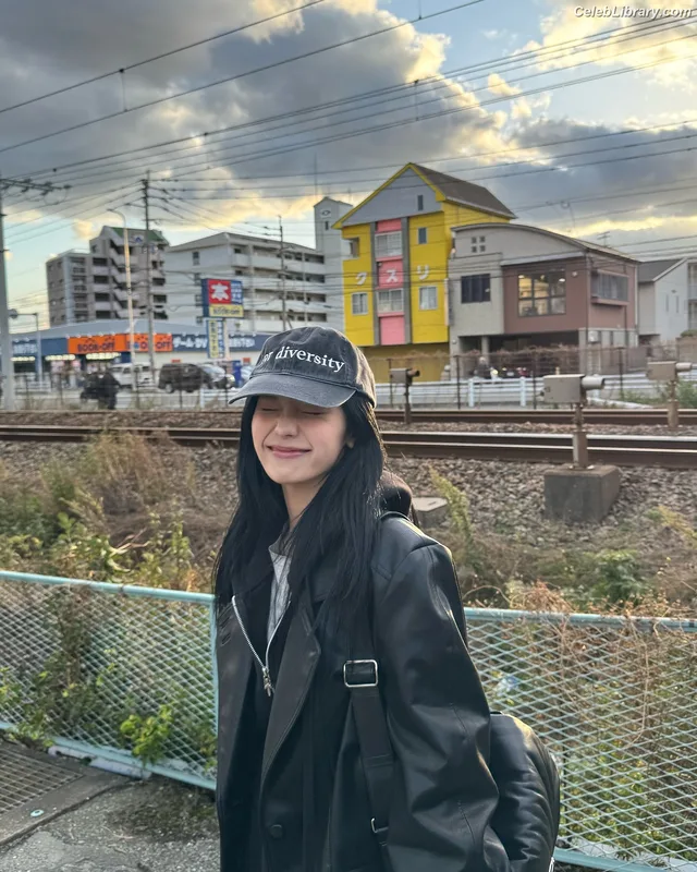 Yeji - ITZY (예지, Hwang Ye-ji) photo 7 of 1028