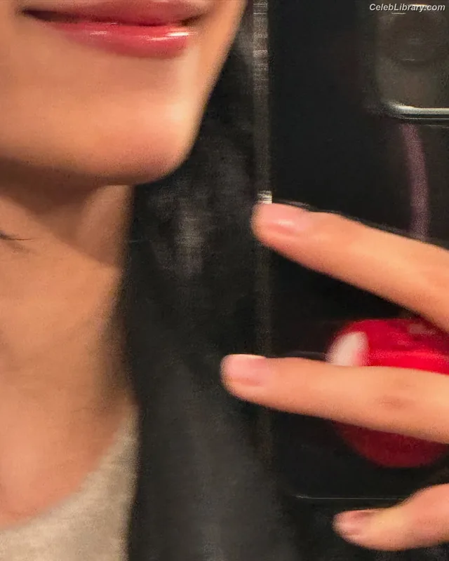 Yeji - ITZY (예지, Hwang Ye-ji) photo 13 of 1028