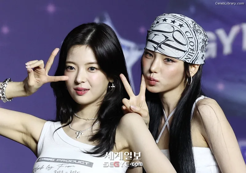 Yeji - ITZY (예지, Hwang Ye-ji) photo 20 of 1028