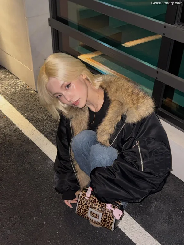 Yeji - ITZY (예지, Hwang Ye-ji) photo 6 of 1028