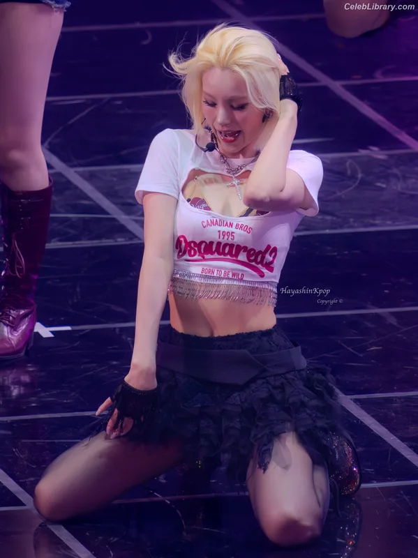 Yeji - ITZY (예지, Hwang Ye-ji) photo 9 of 1028