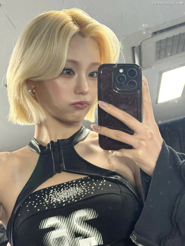 Yeji - ITZY (예지, Hwang Ye-ji) photo 14 of 1028