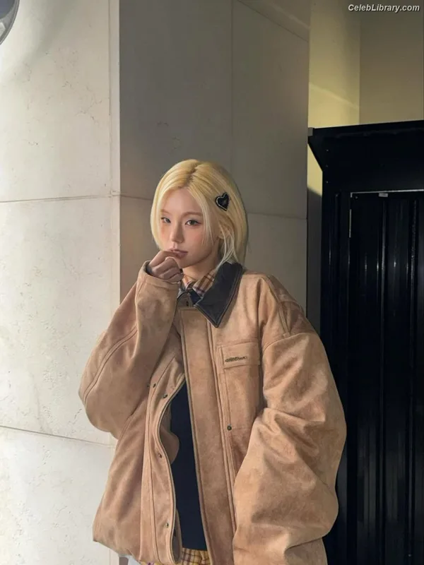Yeji - ITZY (예지, Hwang Ye-ji) photo 2 of 1028