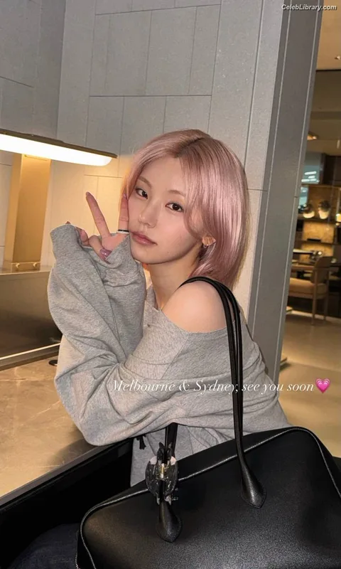 Yeji - ITZY (예지, Hwang Ye-ji) photo 20 of 1028