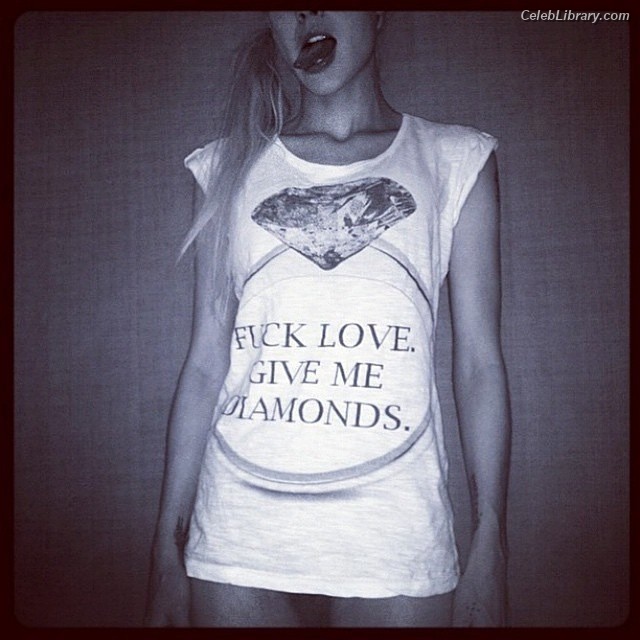 Yolandi Visser photo 16 of 252