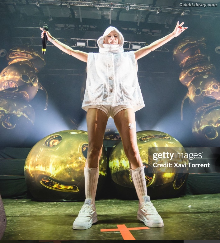 Yolandi Visser photo 14 of 252