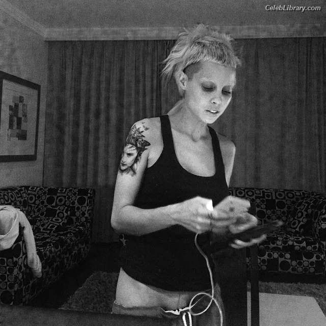 Yolandi Visser photo 6 of 252