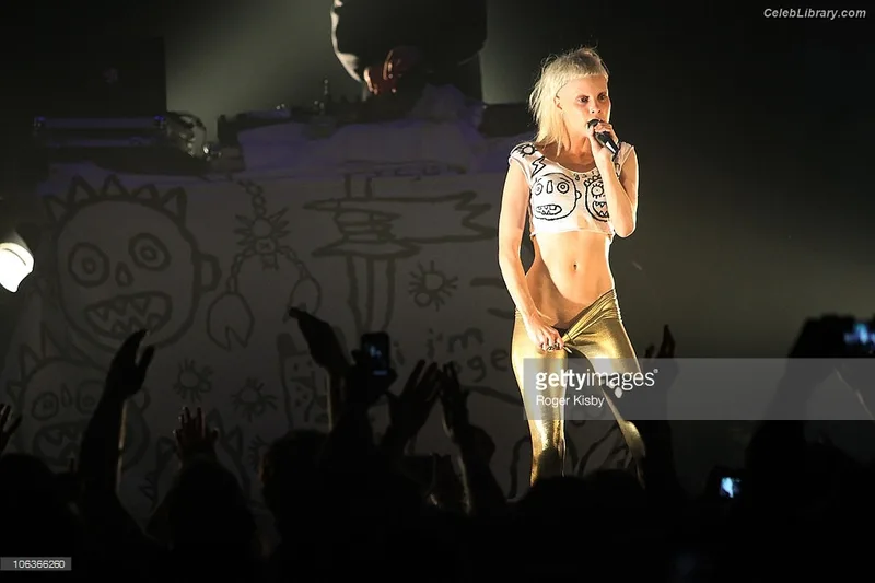 Yolandi Visser photo 14 of 252