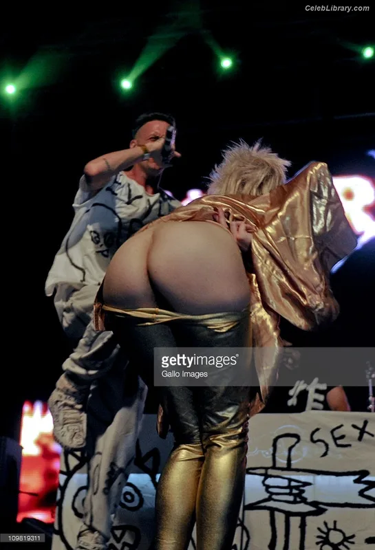 Yolandi Visser photo 21 of 252