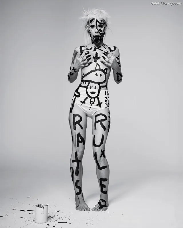 Yolandi Visser photo 24 of 252