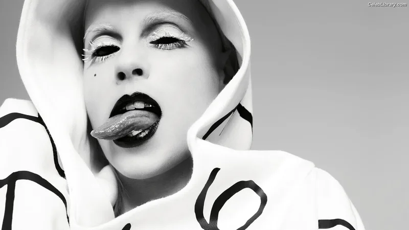 Yolandi Visser photo 2 of 252