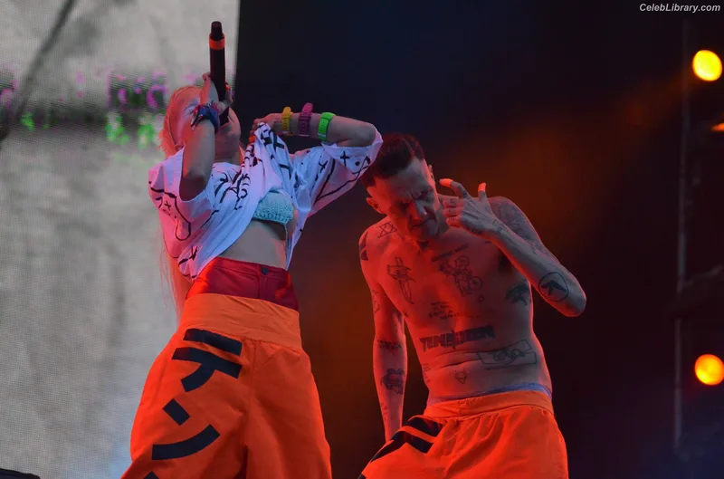 Yolandi Visser photo 18 of 252