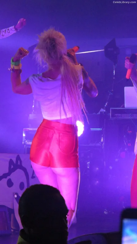 Yolandi Visser photo 11 of 252