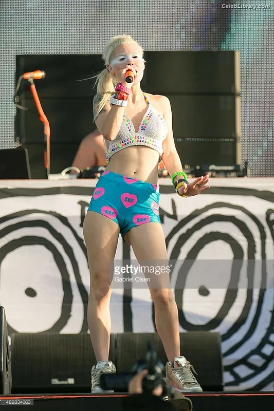 Yolandi Visser photo 10 of 252