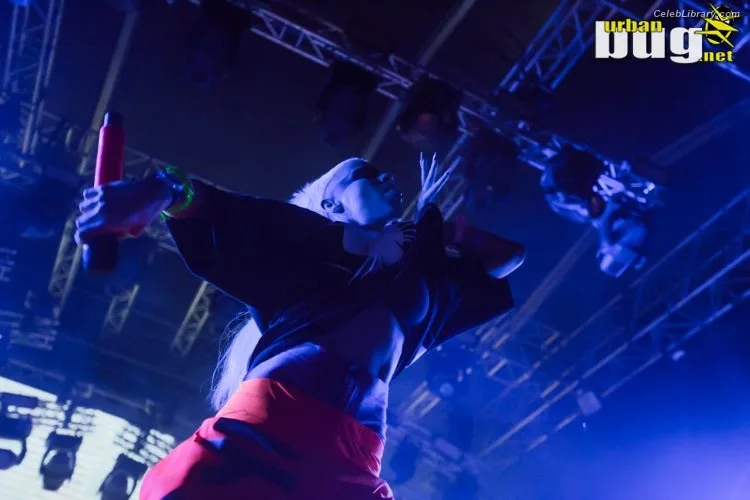 Yolandi Visser photo 11 of 252