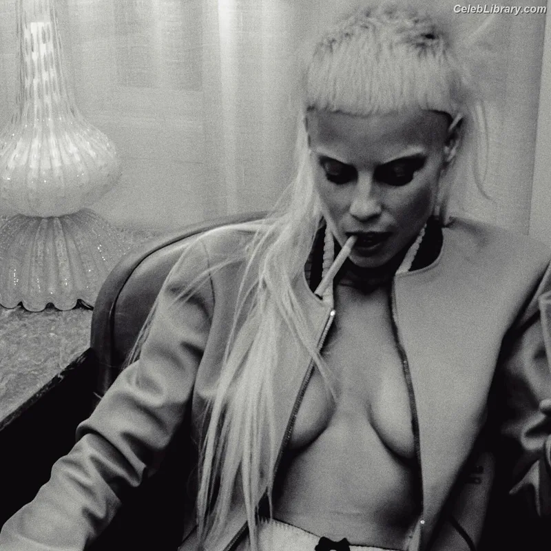 Yolandi Visser photo 12 of 252