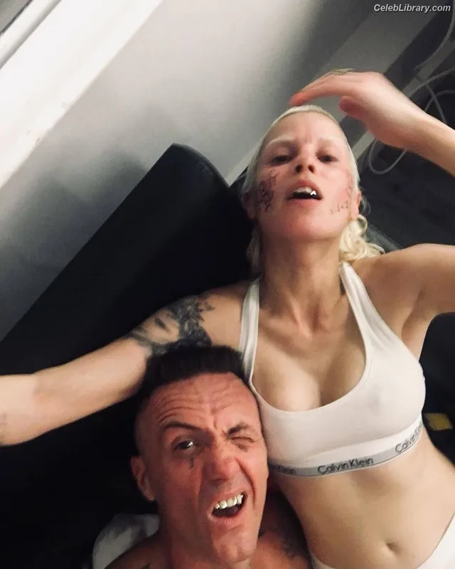 Yolandi Visser photo 18 of 252