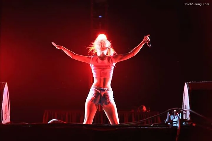 Yolandi Visser photo 21 of 252