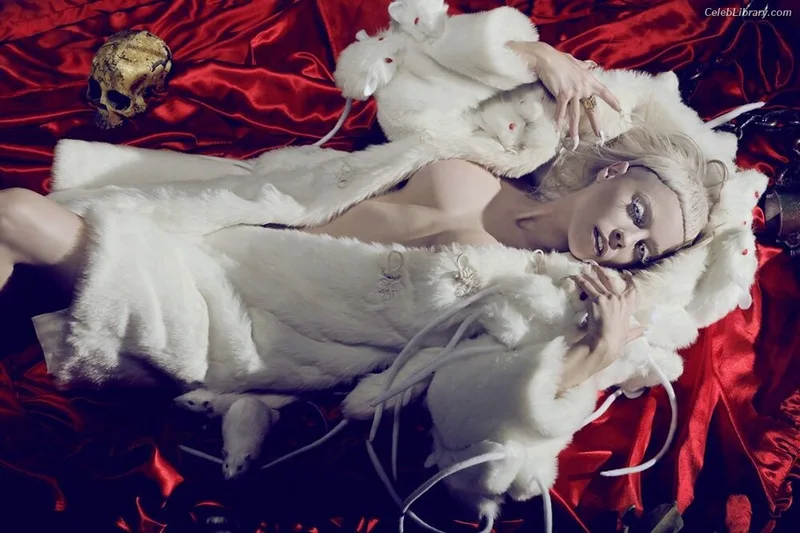 Yolandi Visser photo 19 of 252