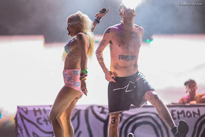 Yolandi Visser photo 21 of 252