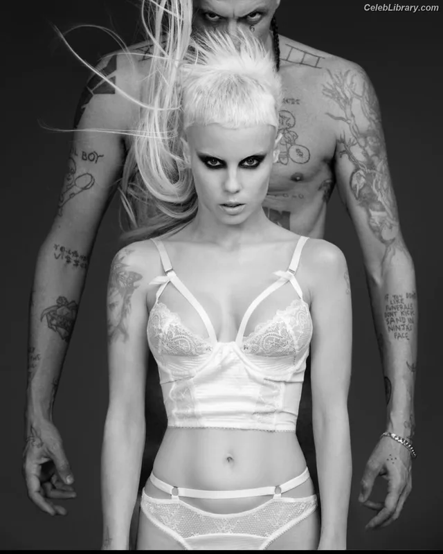 Yolandi Visser photo 22 of 252