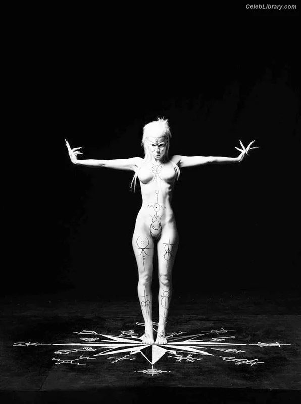 Yolandi Visser photo 8 of 252