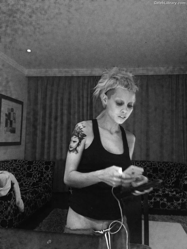 Yolandi Visser photo 13 of 252
