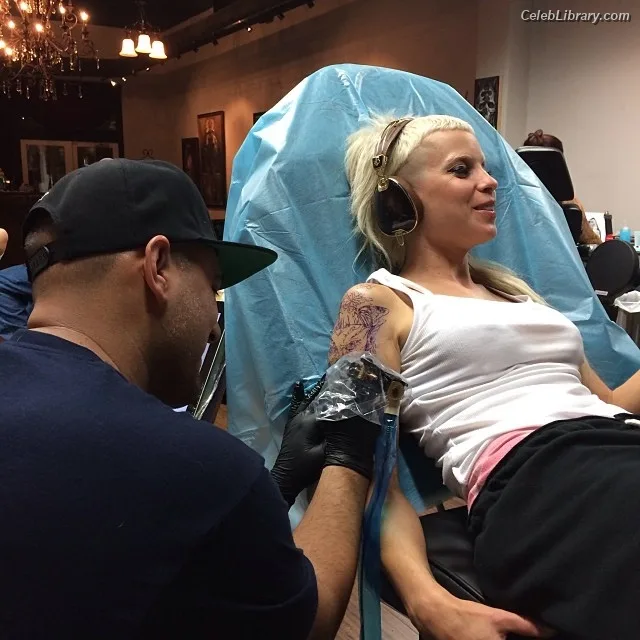 Yolandi Visser photo 15 of 252
