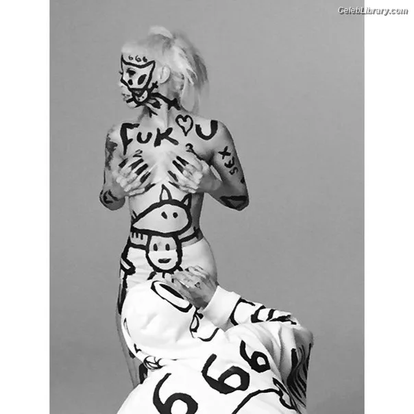 Yolandi Visser photo 4 of 252