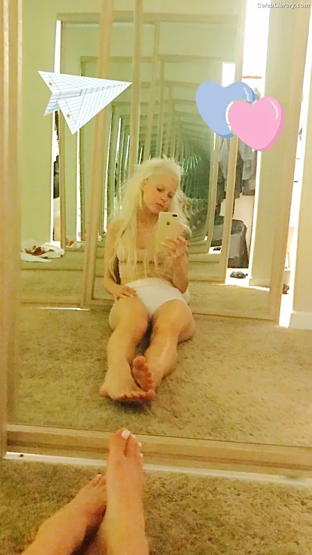 Yolandi Visser photo 7 of 252