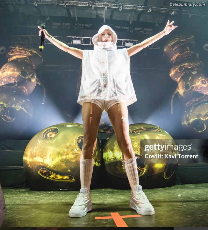Yolandi Visser photo 14 of 252