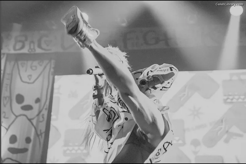 Yolandi Visser photo 24 of 252