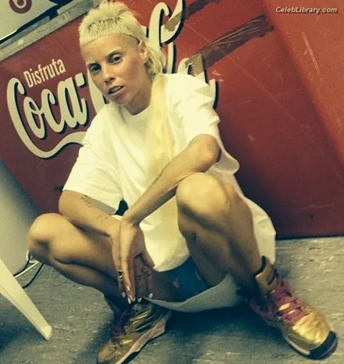 Yolandi Visser photo 2 of 252