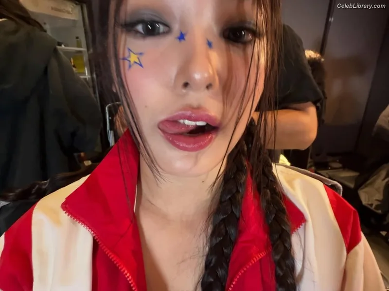 Yoonchae (Katseye) photo 1 of 144