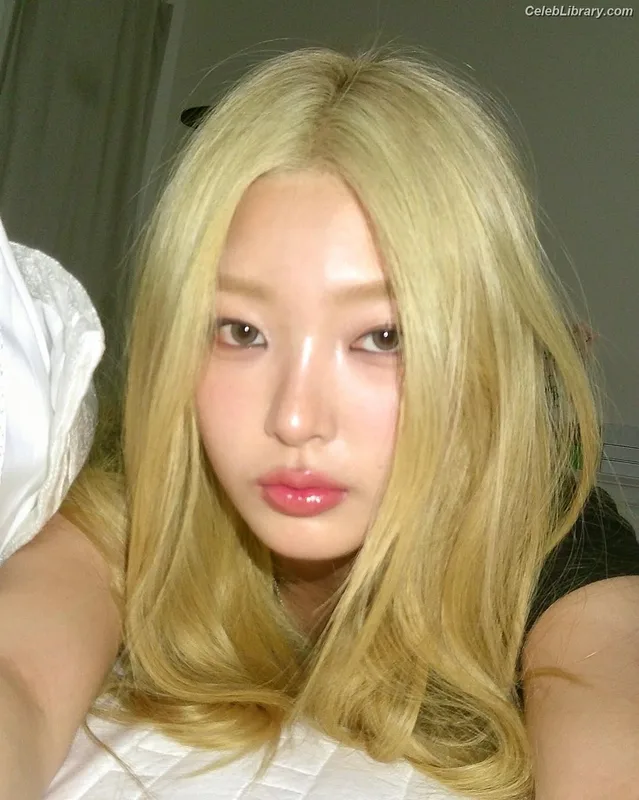 Yoonchae (Katseye) photo 24 of 144
