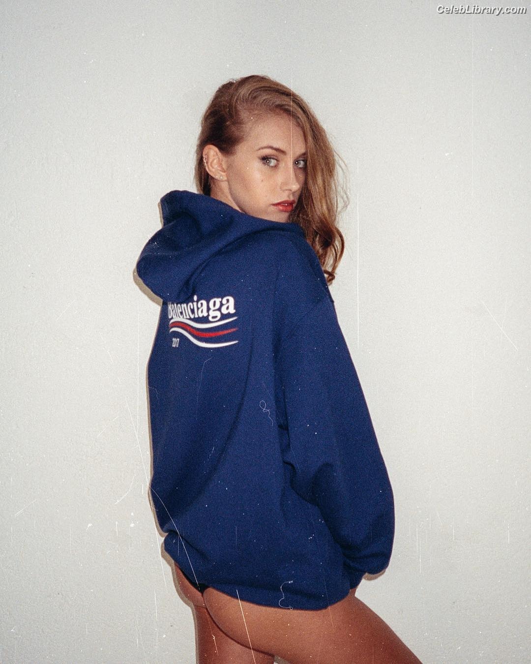 Yulia Rose photo 4 of 141