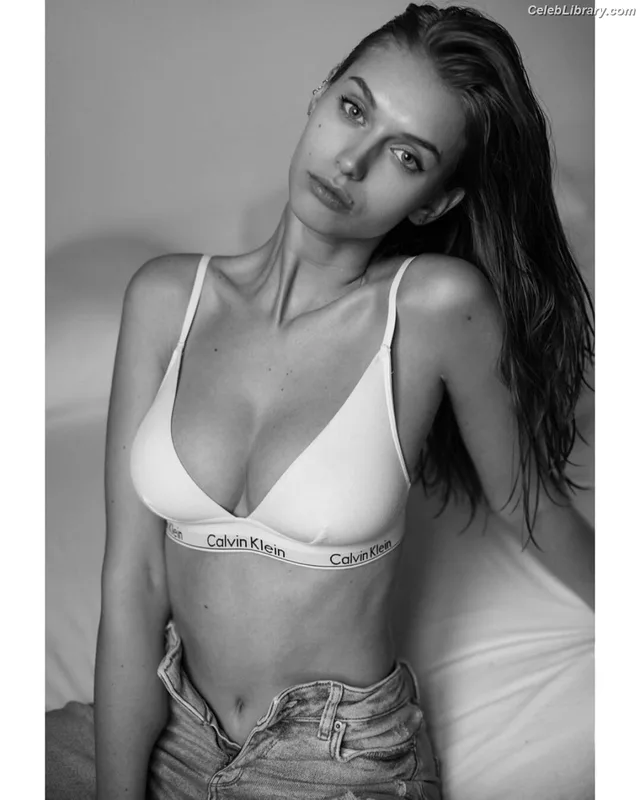 Yulia Rose photo 24 of 141