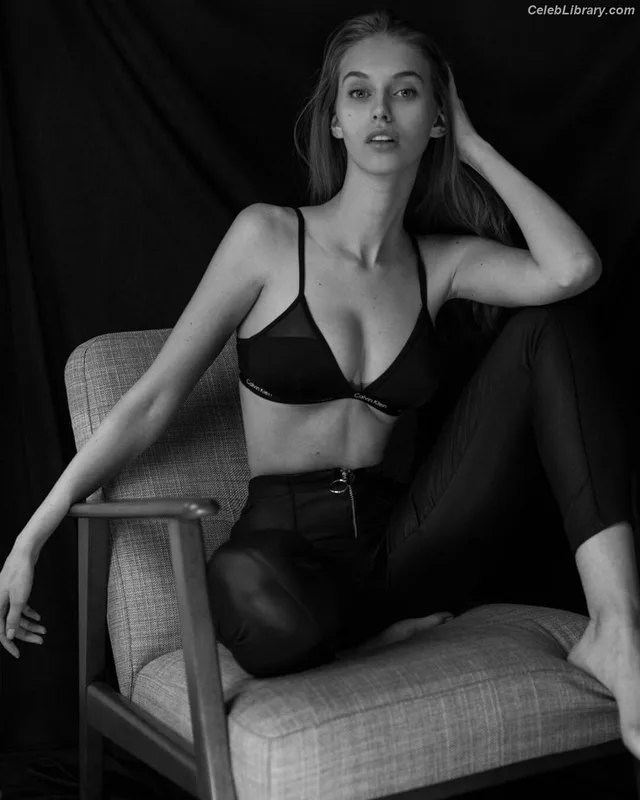 Yulia Rose photo 1 of 141