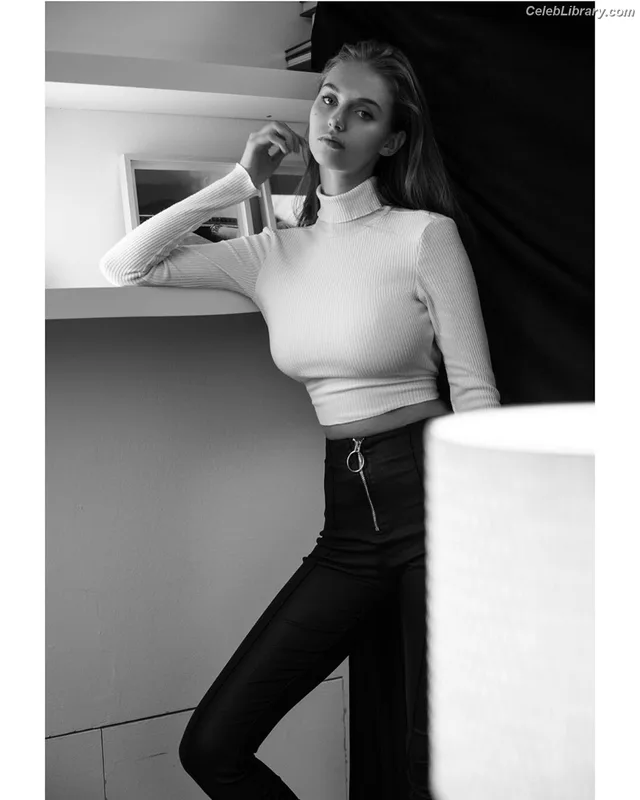 Yulia Rose photo 10 of 141