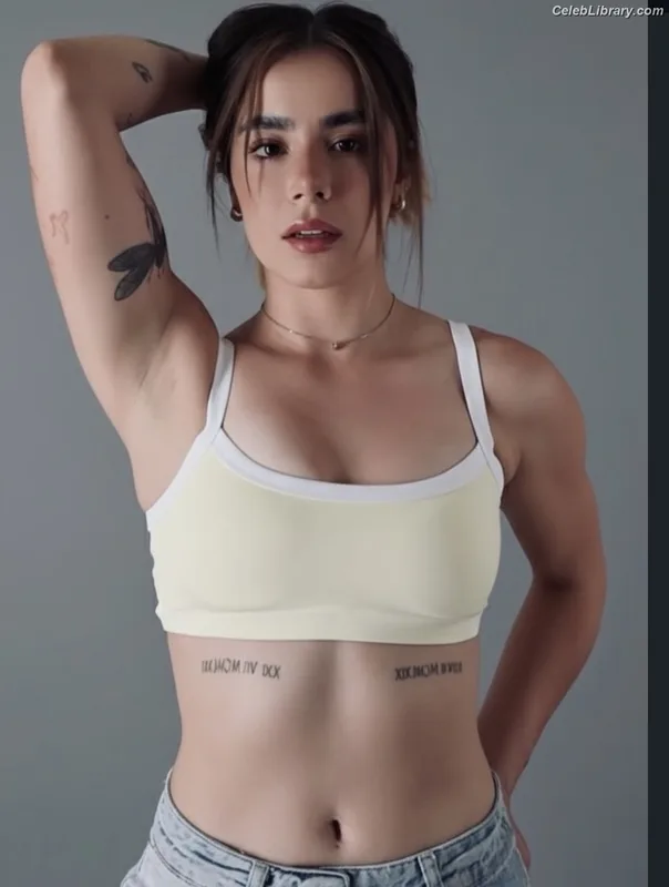 Yulissa Acevedo photo 2 of 7