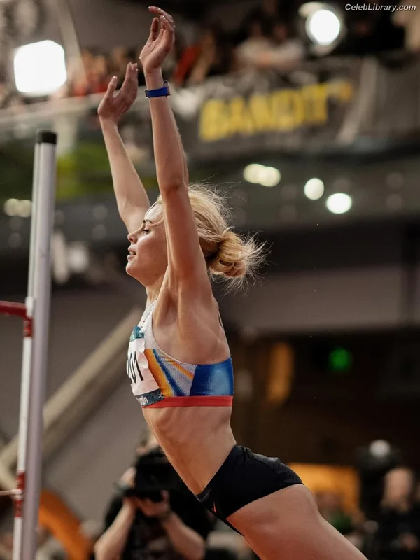 Yuliya Levchenko photo 21 of 56