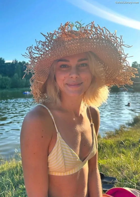 Yuliya Levchenko photo 14 of 56