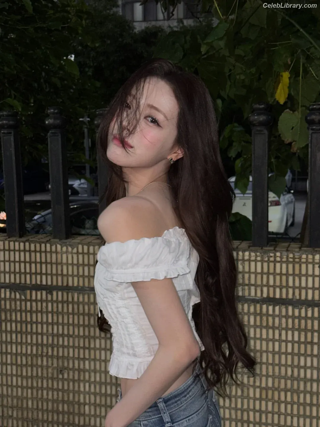 Yuna - ITZY (유나, Shin Yu Na) photo 2 of 1697