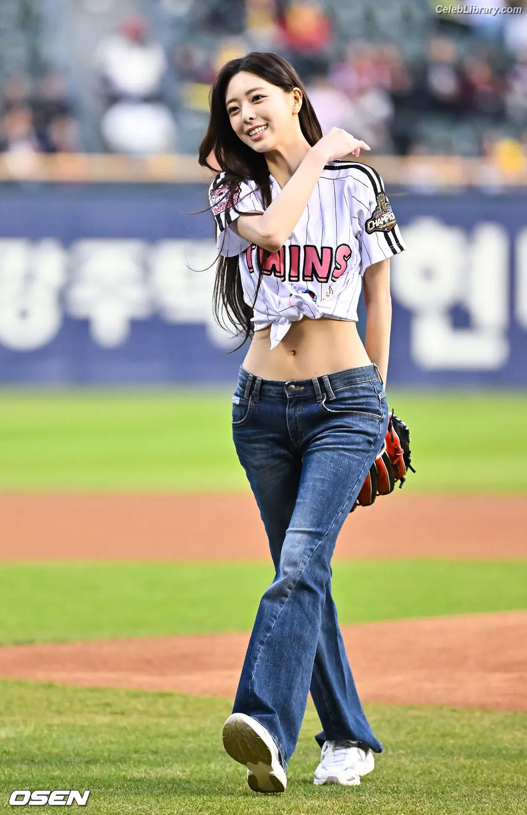 Yuna - ITZY (유나, Shin Yu Na) photo 4 of 1697