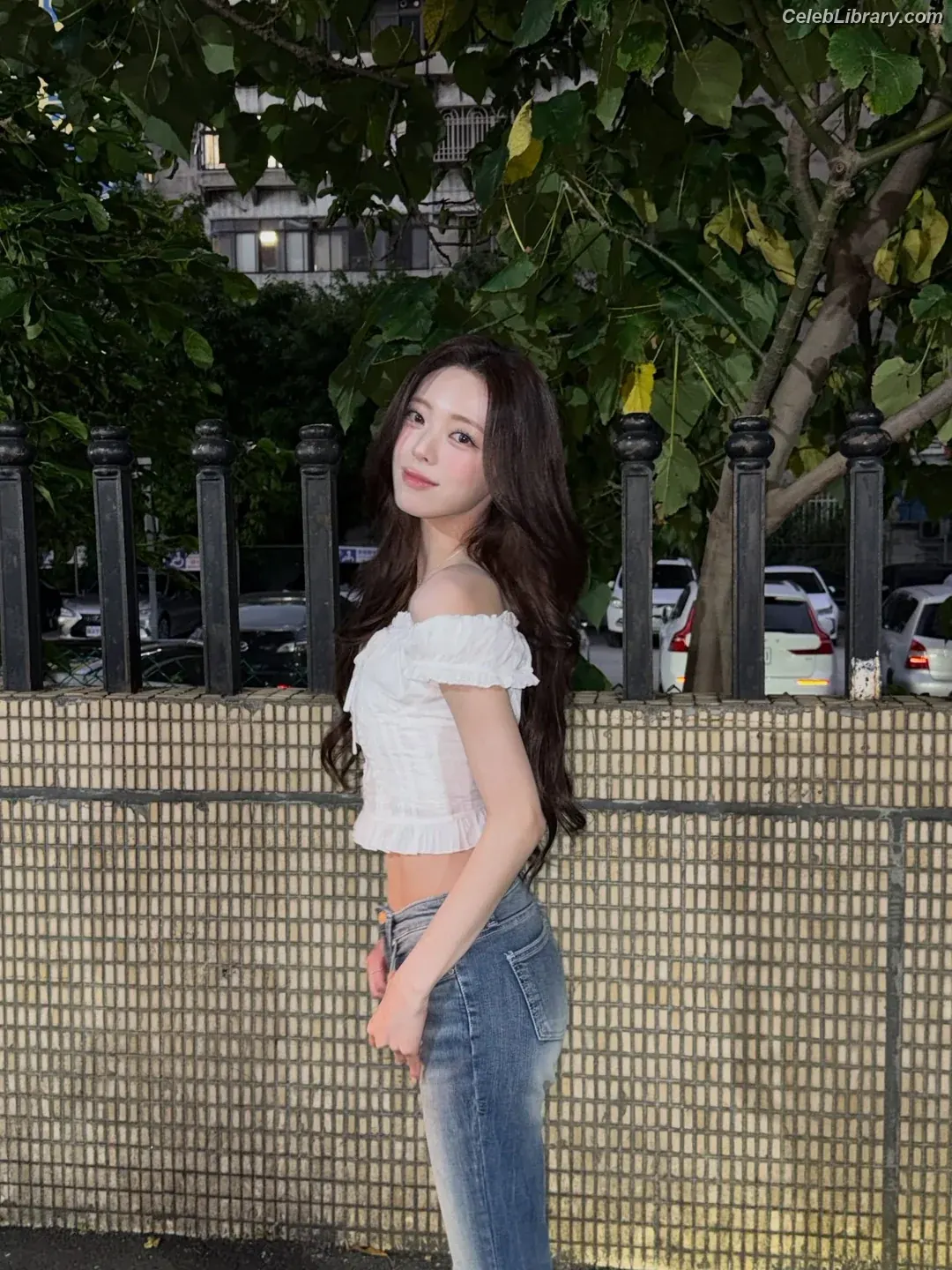 Yuna - ITZY (유나, Shin Yu Na) photo 24 of 1697