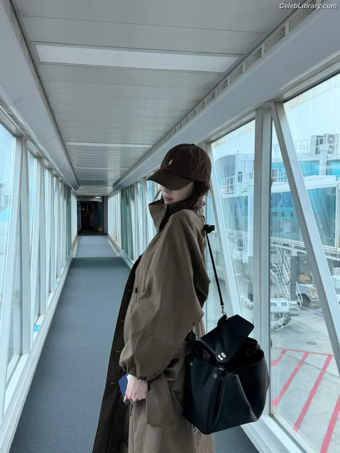 Yuna - ITZY (유나, Shin Yu Na) photo 8 of 1697