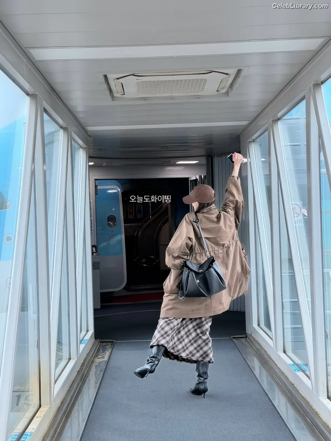 Yuna - ITZY (유나, Shin Yu Na) photo 9 of 1697