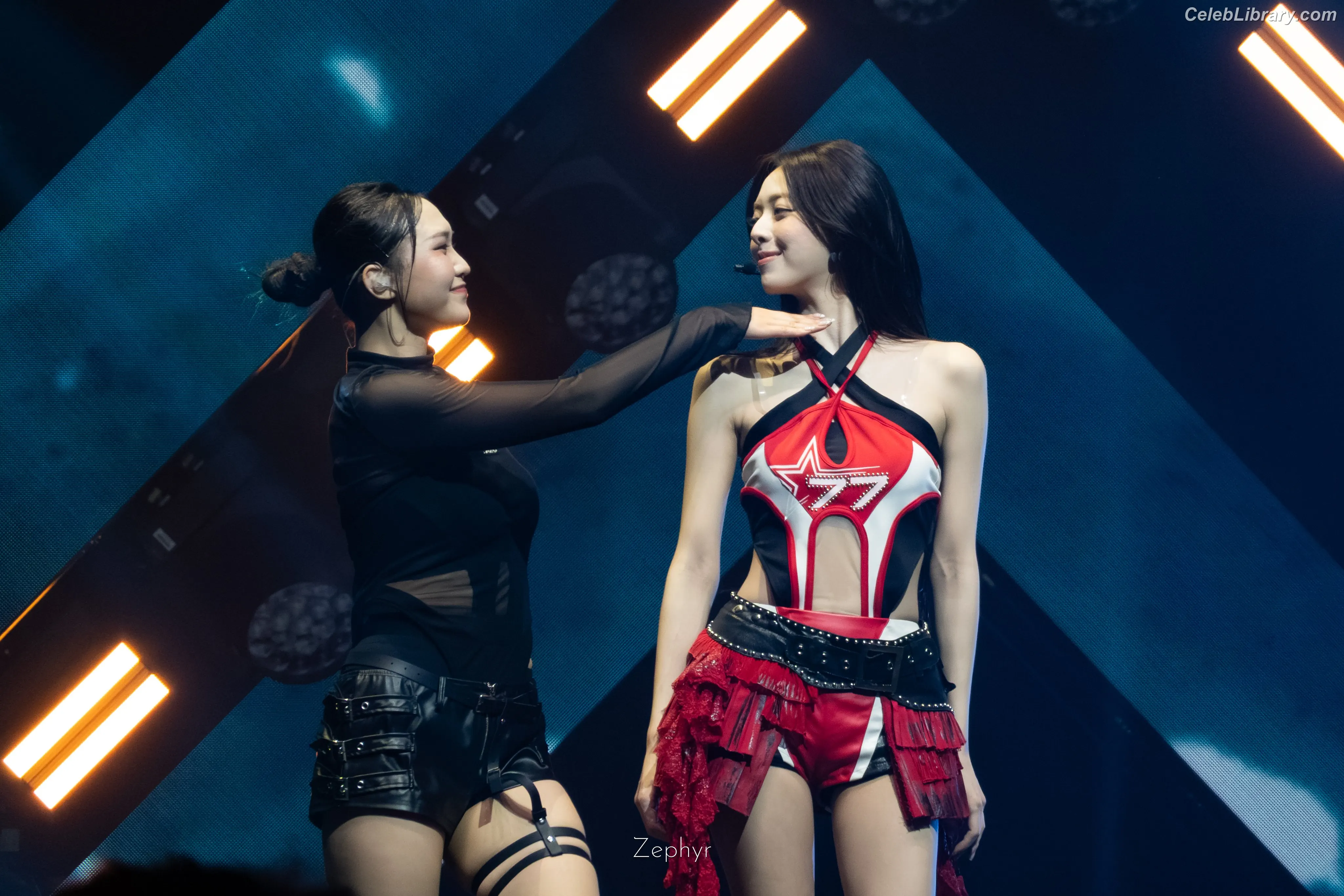 Yuna - ITZY (유나, Shin Yu Na) photo 6 of 1697