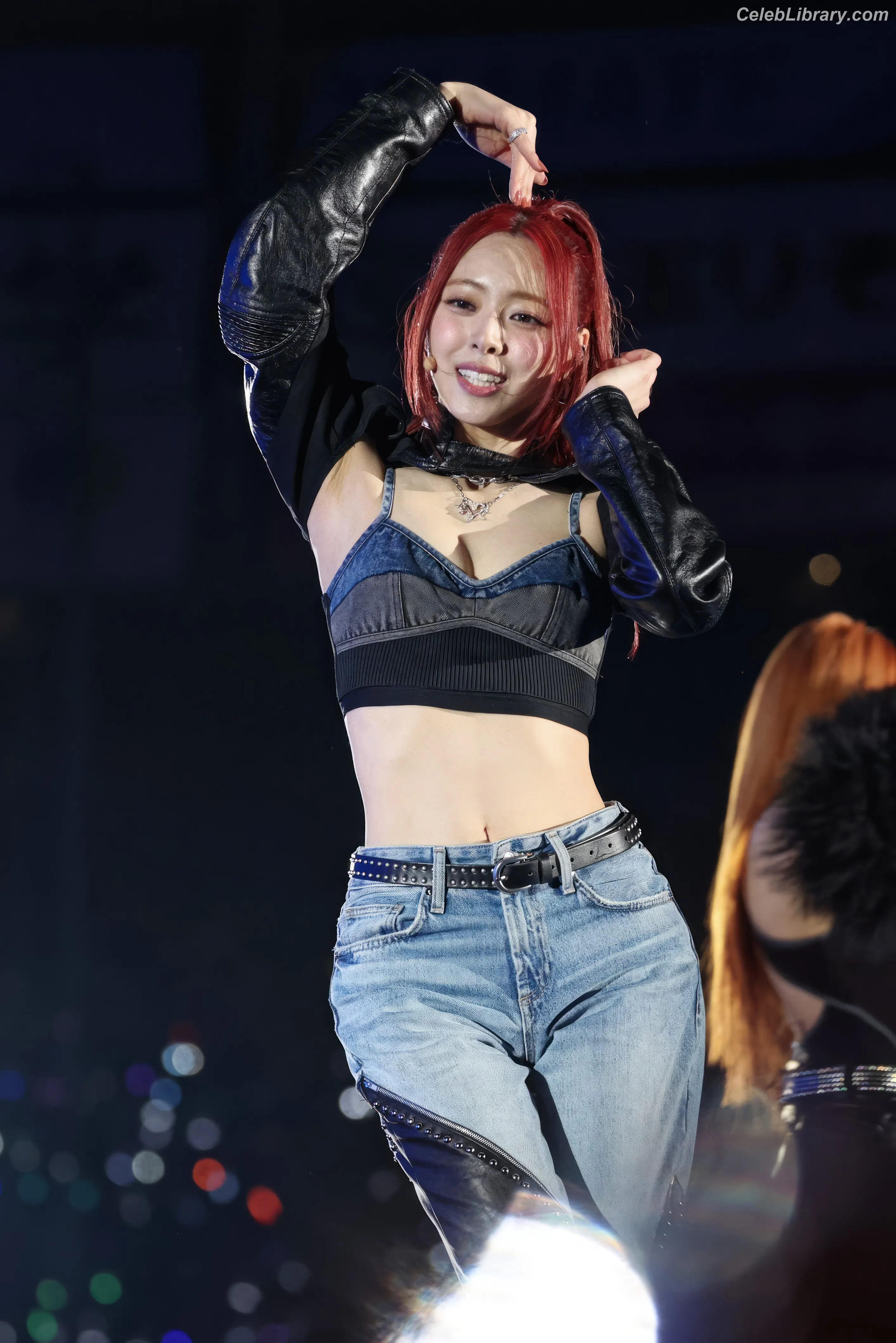Yuna - ITZY (유나, Shin Yu Na) photo 4 of 1697